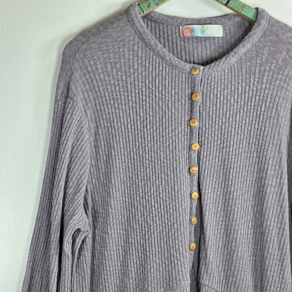 Free People Beach Oversized Assym, Thermal Waffle Knit 3/4 Length Slv Top, Lg - Picture 3 of 7